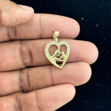 Load image into Gallery viewer, 10kt Gold Heart Pendant with Mother and Child Design - 1.57 Grm
