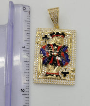 Load image into Gallery viewer, 14KT King club card ( Playing cards)Gold Diamond cut Bail 5.5 mm 3.34 GRM
