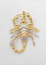 Load image into Gallery viewer, 14KT Scorpio Gold Diamond cut Bail 5.0 mm 12.41 GRM
