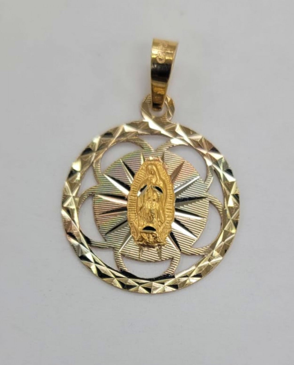 10KT VIRGIN MARY, NEW, REAL GOLD PENDANT