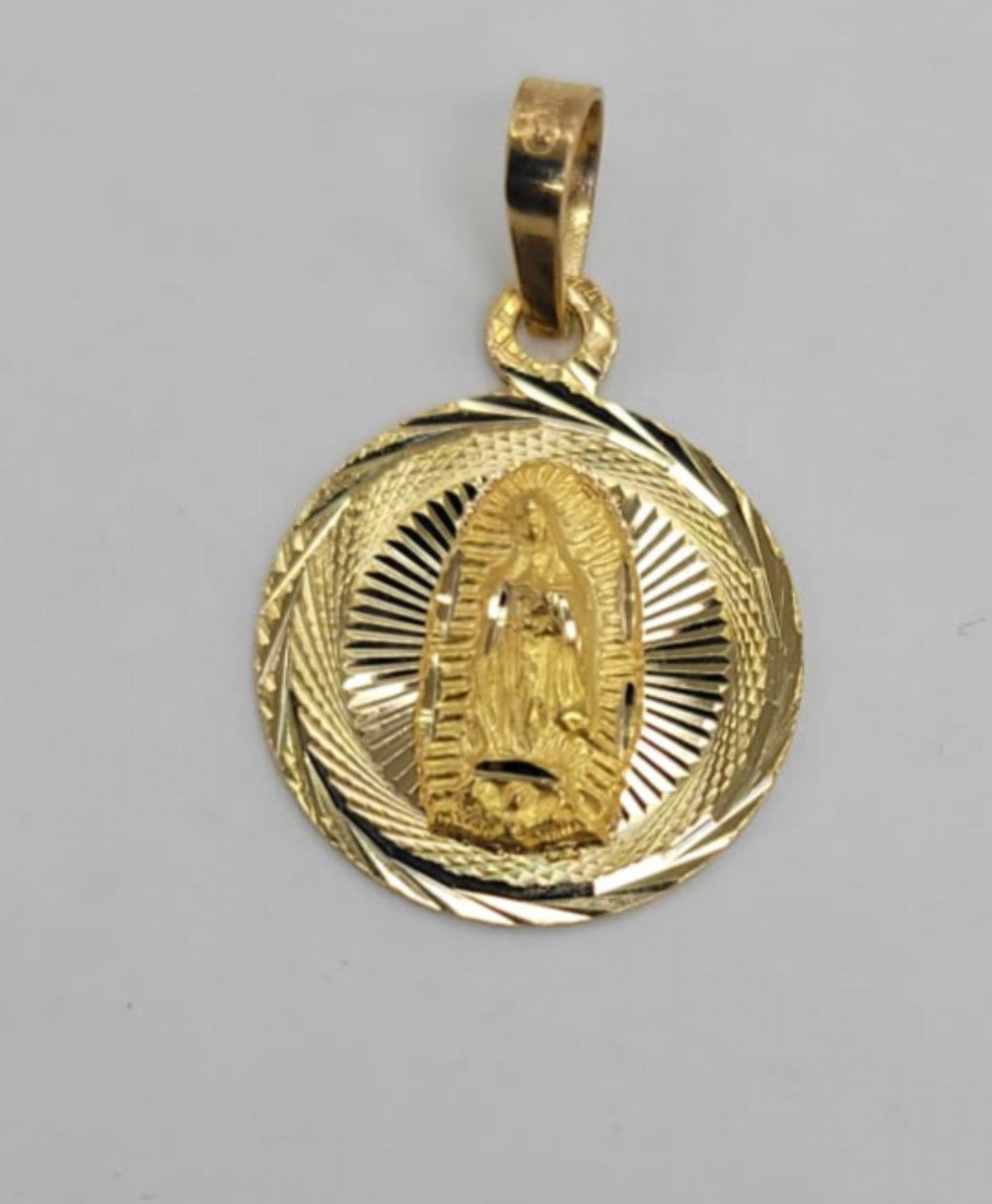 10KT VIRGIN MARY, NEW, REAL GOLD PENDANT