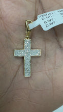 Load and play video in Gallery viewer, 10KT Gold Men&#39;s Cross Pendant with Genuine SI Diamonds
