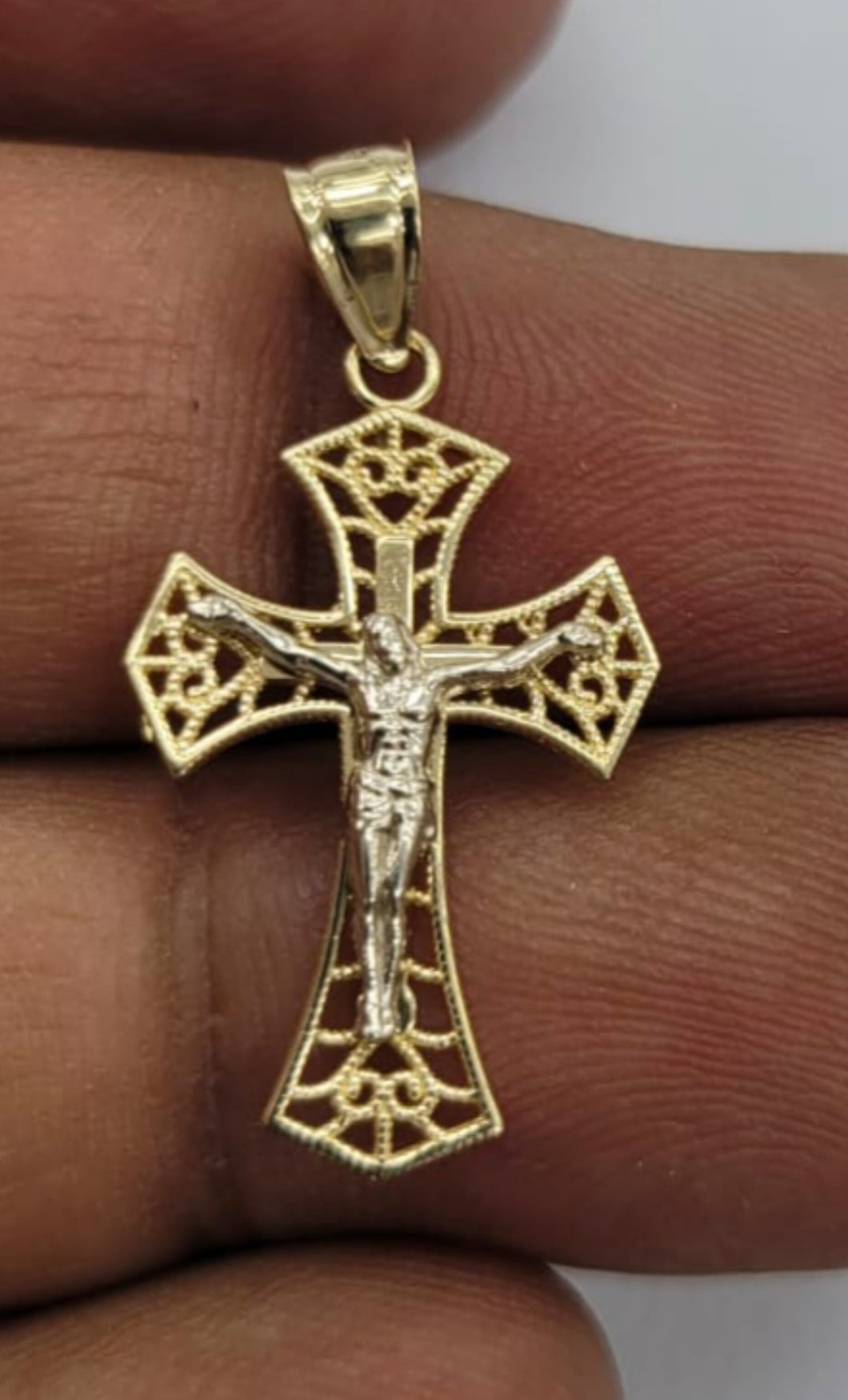 10KT Cross Real Gold pendant ,Diamond cut, 1.24 Grms, 2.5 mm Bail.