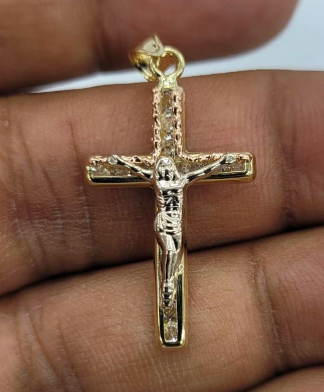 10KT Cross Real Gold pendant ,Diamond cut, 2.5 Grms, 3.5 mm Bail.