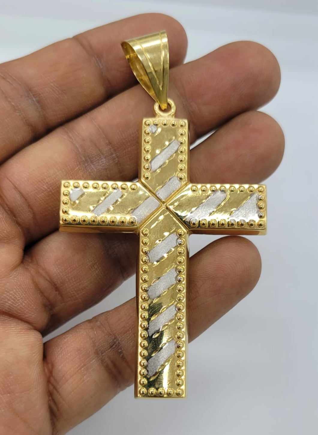 10KT Cross Real Gold pendant ,Diamond cut, 7.62 Grms, 5.5 mm Bail.